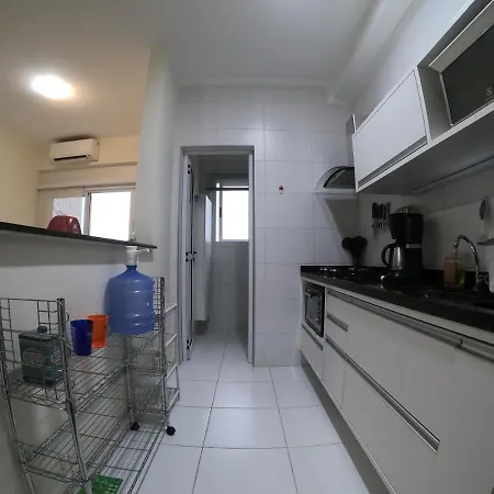 Excelente localizacao Vista parcial Mar Sol da Manhã 03 quartos Ar condicionado Piscina e Sauna-3